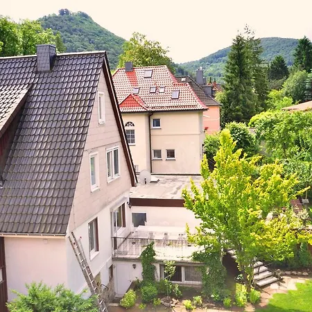 Πανσιόν Trautheim - Am Stadtpark 4*