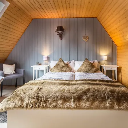 Πανσιόν Trautheim - Am Stadtpark 4*