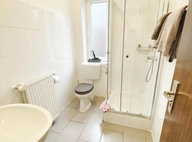 ゲストハウス Trautheim - Am Stadtpark 4*